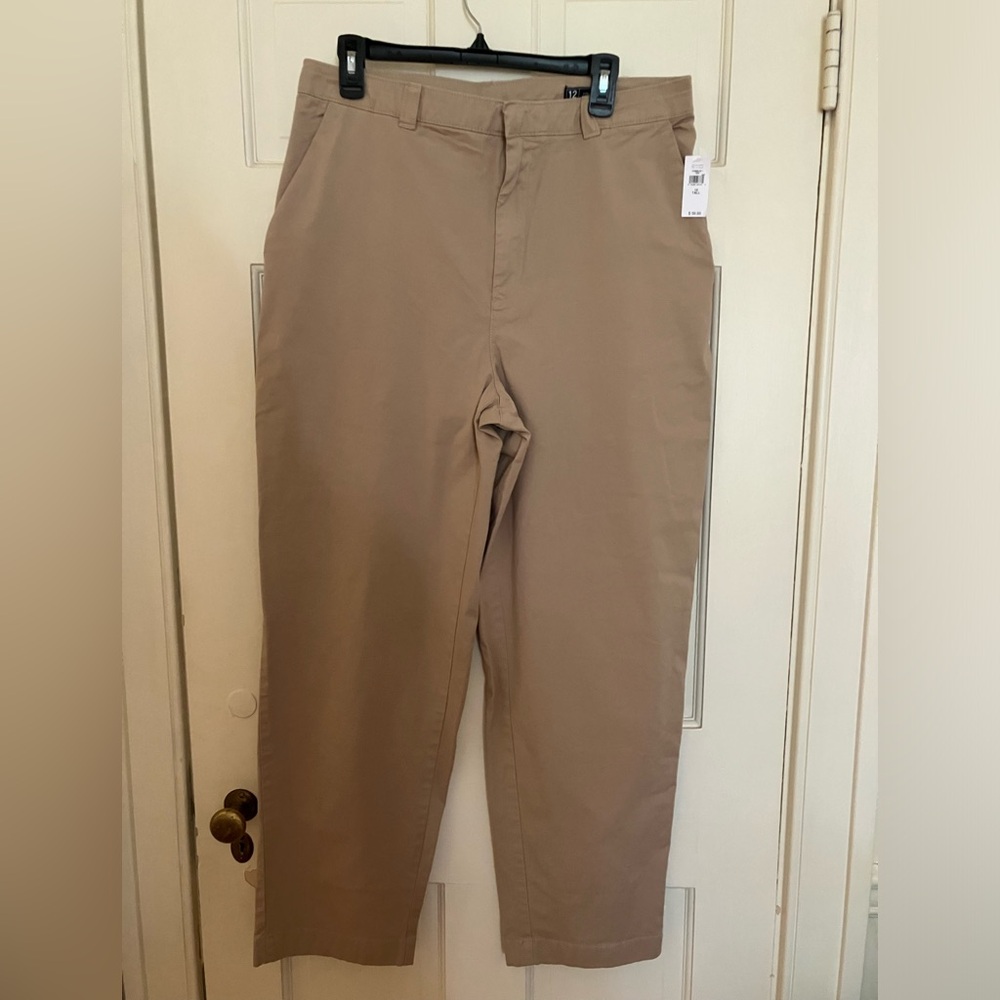 NWT Gap Khakis, High Rise